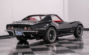 Chevrolet-Corvette-Coupe-1969-Black-Red-75200-11