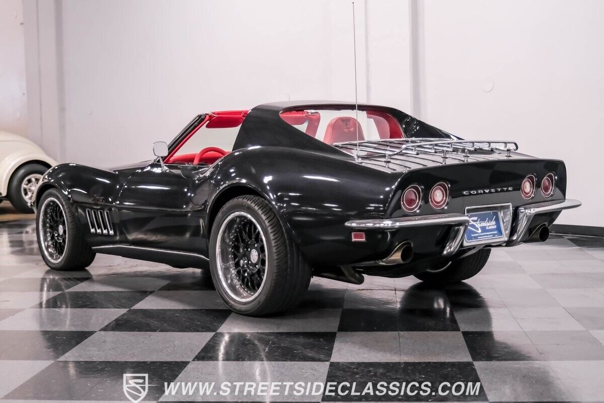 Chevrolet-Corvette-Coupe-1969-Black-Red-75200-8