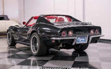 Chevrolet-Corvette-Coupe-1969-Black-Red-75200-9