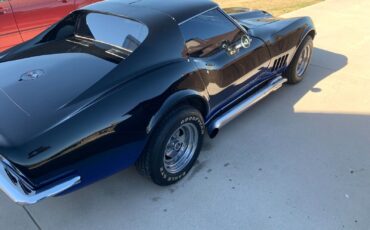 Chevrolet-Corvette-Coupe-1969-Blue-Black-103146-1