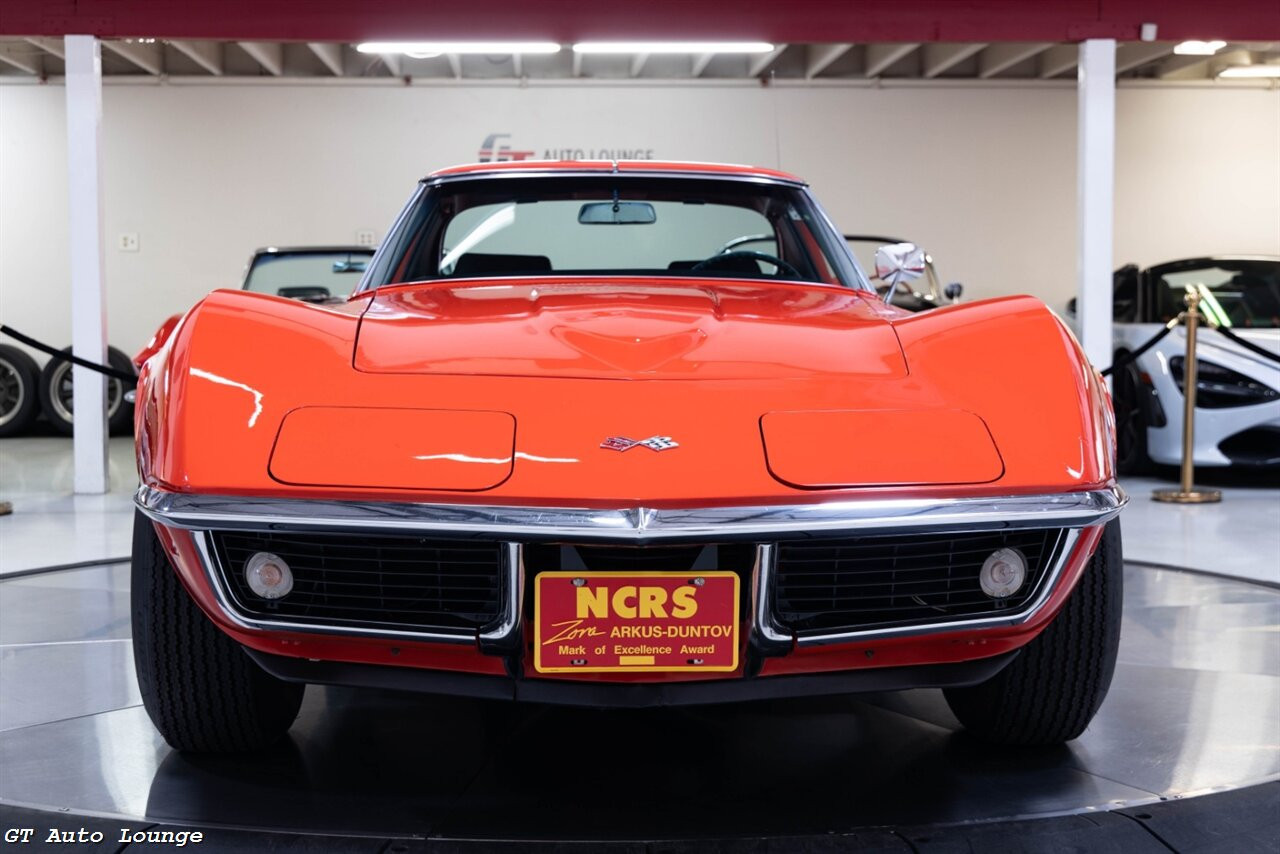 Chevrolet-Corvette-Coupe-1969-Red-Black-16330-1