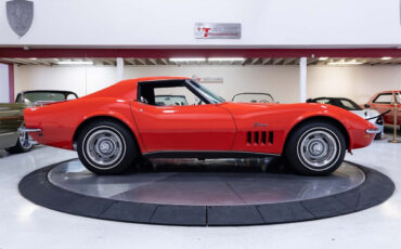 Chevrolet-Corvette-Coupe-1969-Red-Black-16330-3