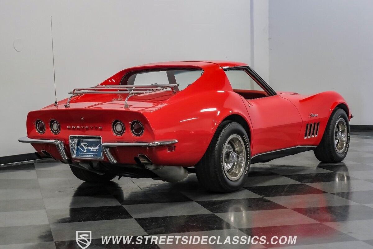 Chevrolet-Corvette-Coupe-1969-Red-Red-74376-11