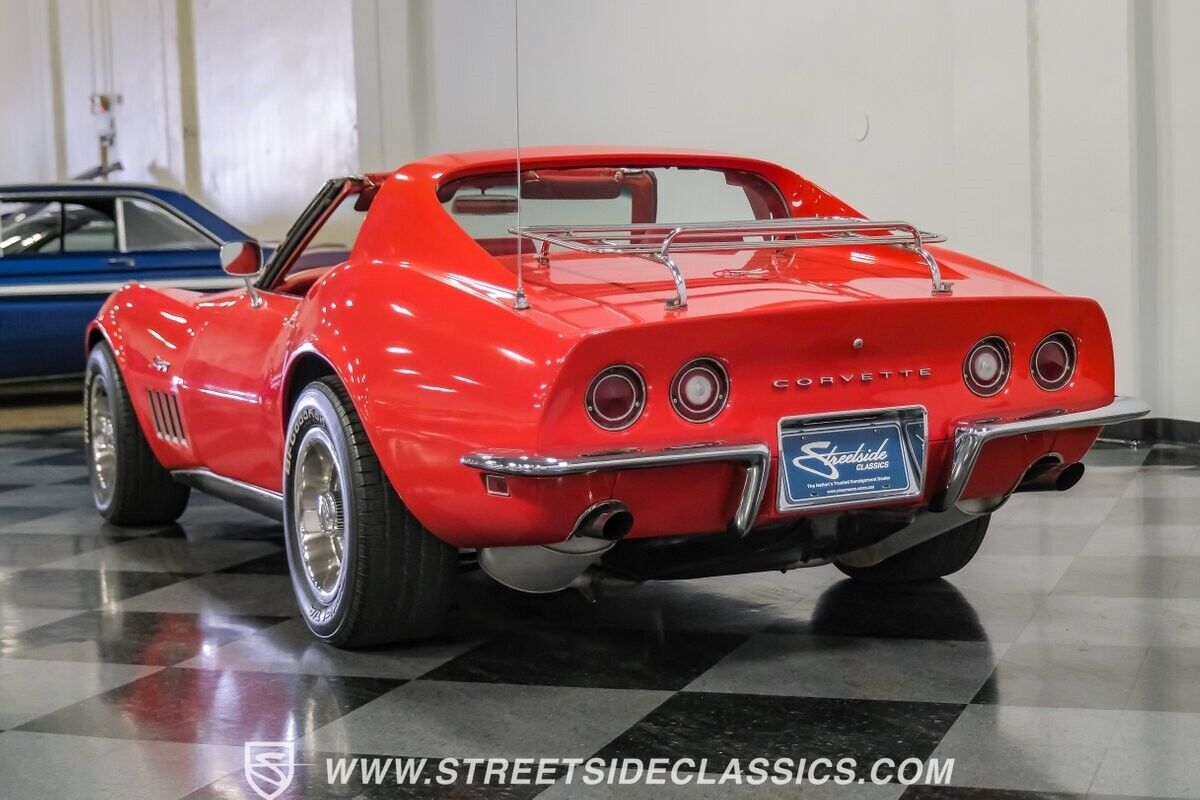 Chevrolet-Corvette-Coupe-1969-Red-Red-74376-9