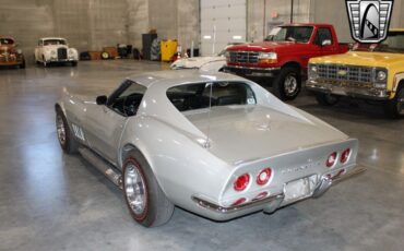 Chevrolet-Corvette-Coupe-1969-Silver-Black-61715-3