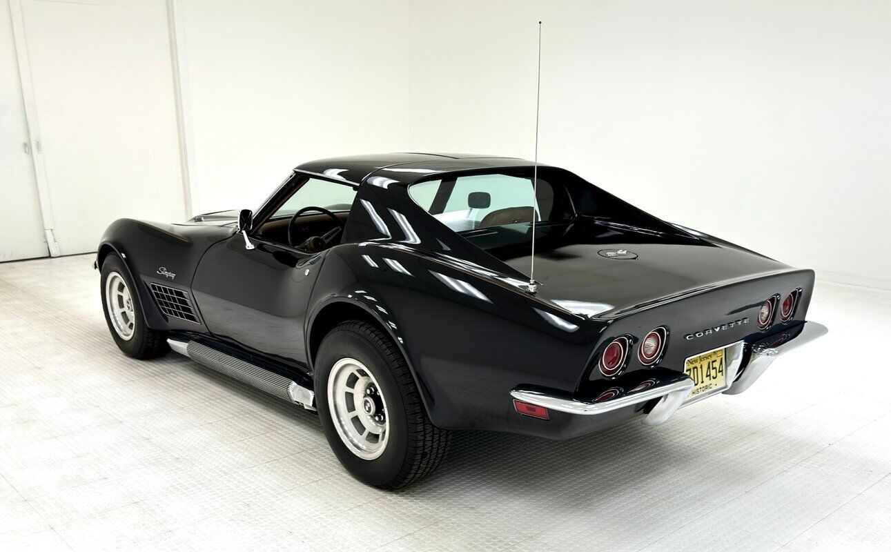 Chevrolet-Corvette-Coupe-1971-Black-Saddle-147334-3