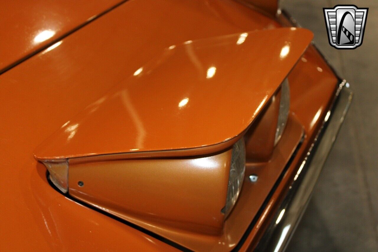 Chevrolet-Corvette-Coupe-1971-Orange-Black-113927-11