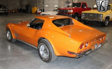 Chevrolet-Corvette-Coupe-1971-Orange-Black-113927-3