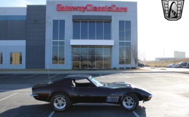 Chevrolet-Corvette-Coupe-1971-Red-Black-123905-6