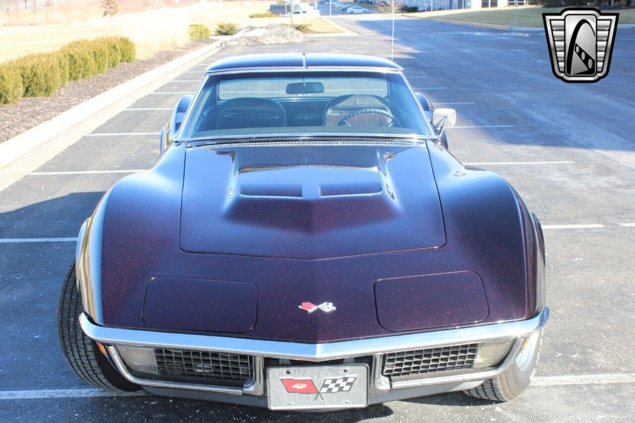 Chevrolet-Corvette-Coupe-1971-Red-Black-123905-8