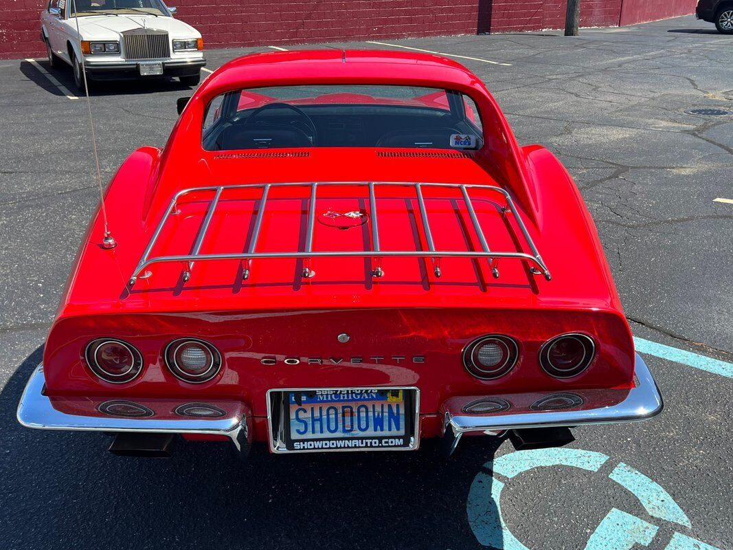 Chevrolet-Corvette-Coupe-1971-Red-Black-80467-6