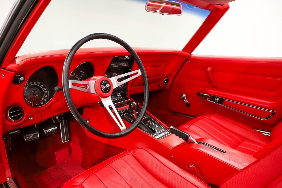 Chevrolet-Corvette-Coupe-1971-Red-Red-0-1