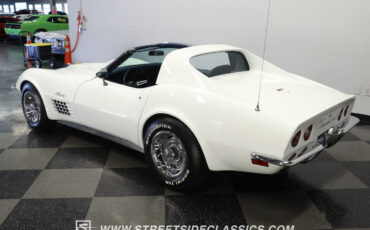 Chevrolet-Corvette-Coupe-1971-White-Blue-163030-6