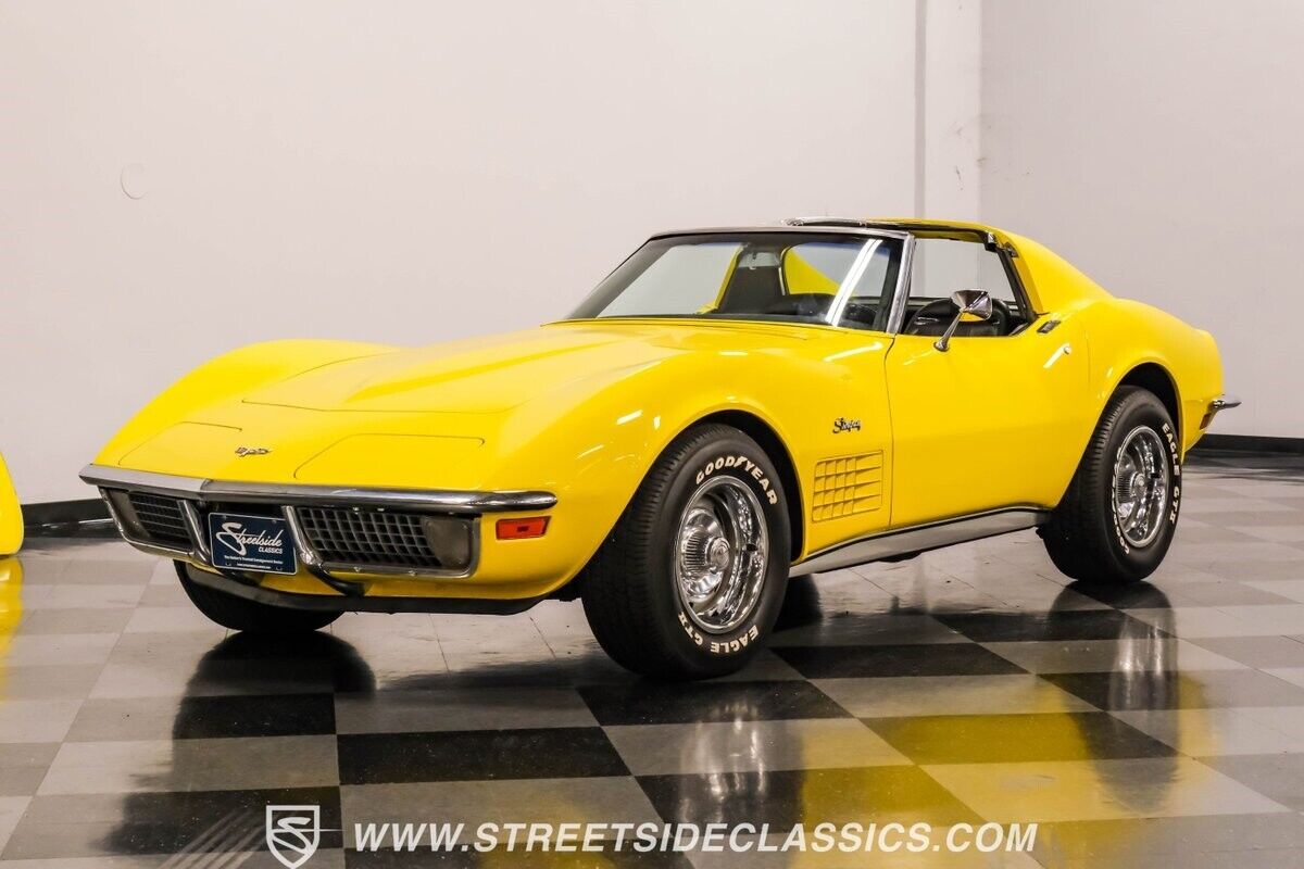 Chevrolet-Corvette-Coupe-1971-Yellow-Black-133159-5