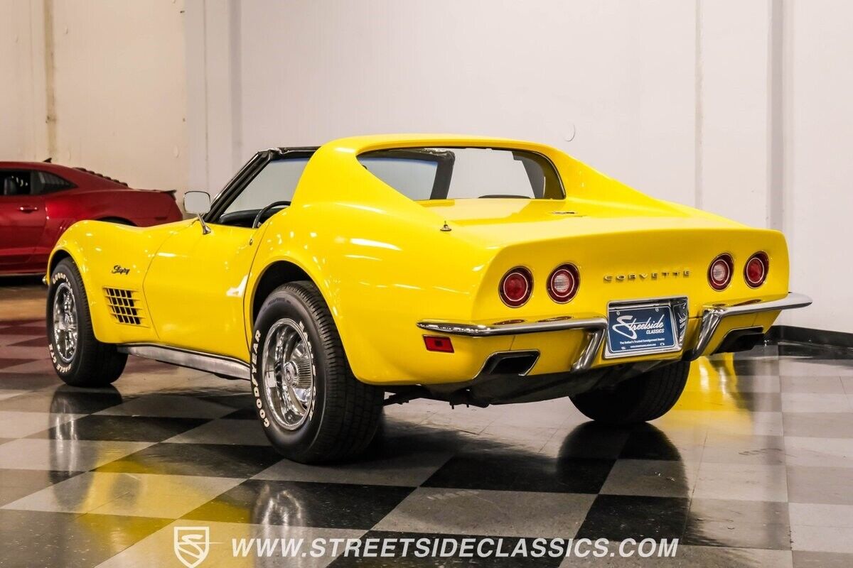 Chevrolet-Corvette-Coupe-1971-Yellow-Black-133159-9