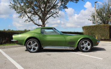 Chevrolet-Corvette-Coupe-1972-156179-1