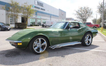 Chevrolet-Corvette-Coupe-1972-156179-7