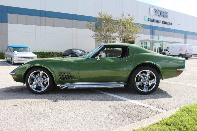 Chevrolet-Corvette-Coupe-1972-156179-8