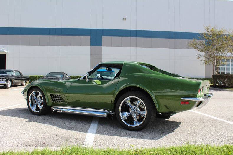 Chevrolet-Corvette-Coupe-1972-156179-9