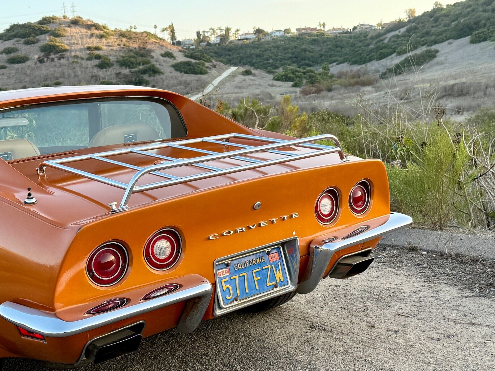 Chevrolet-Corvette-Coupe-1972-188293-13