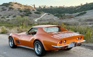 Chevrolet-Corvette-Coupe-1972-188293-14