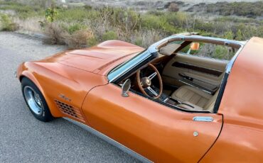 Chevrolet-Corvette-Coupe-1972-188293-21