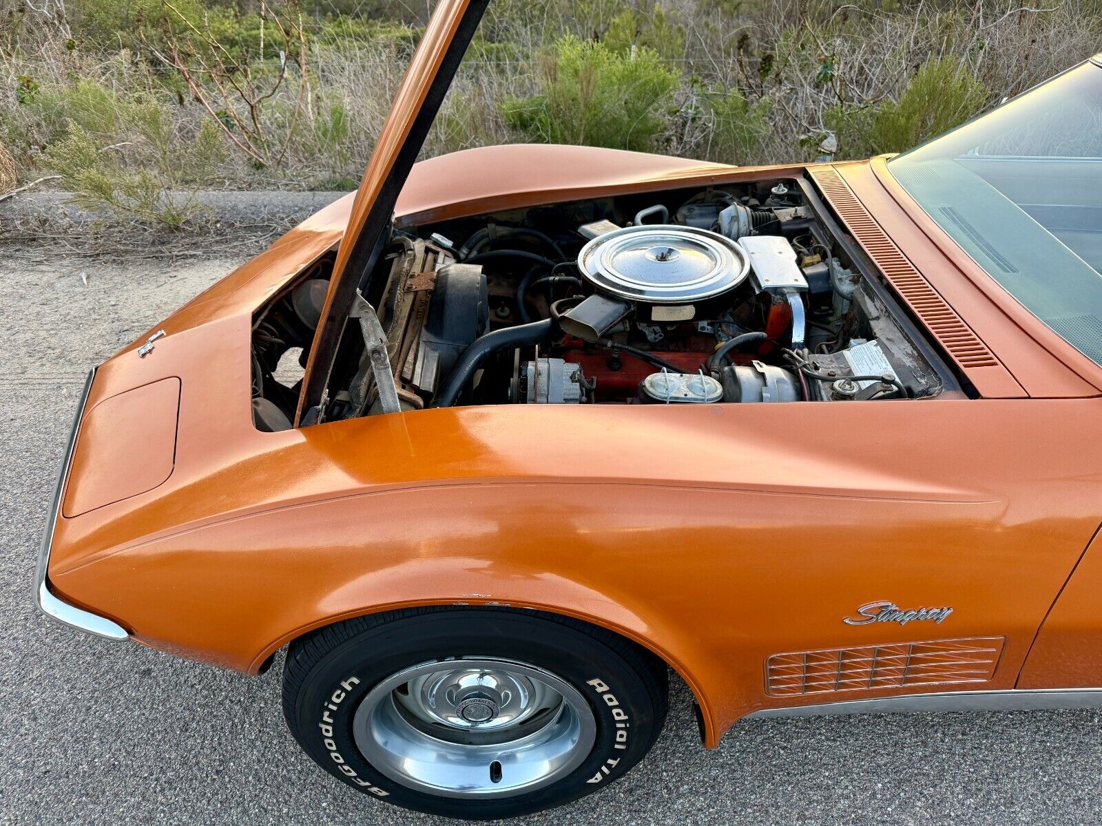 Chevrolet-Corvette-Coupe-1972-188293-33