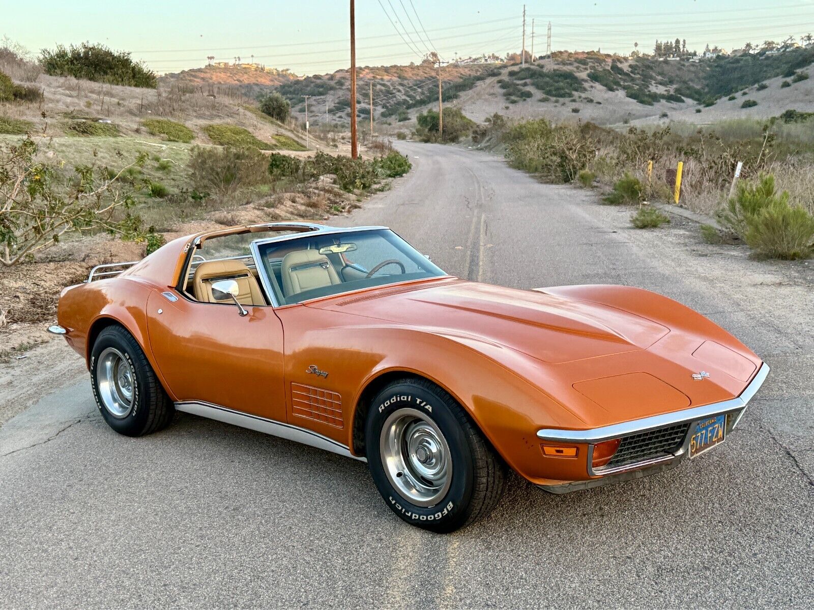 Chevrolet-Corvette-Coupe-1972-188293-5