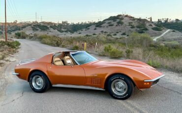 Chevrolet-Corvette-Coupe-1972-188293-7