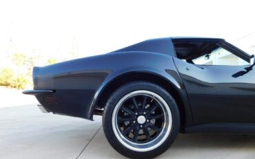 Chevrolet-Corvette-Coupe-1973-Black-Black-139969-11