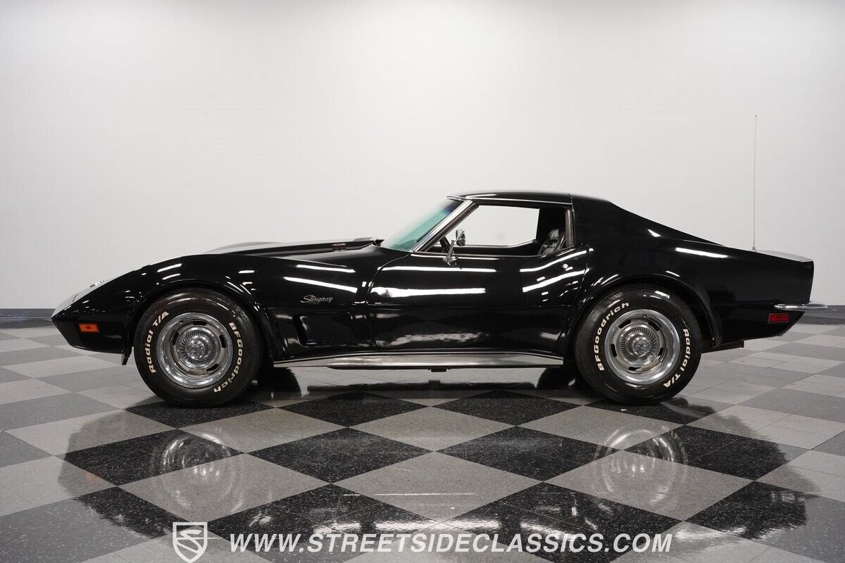 Chevrolet-Corvette-Coupe-1973-Black-Black-87938-2