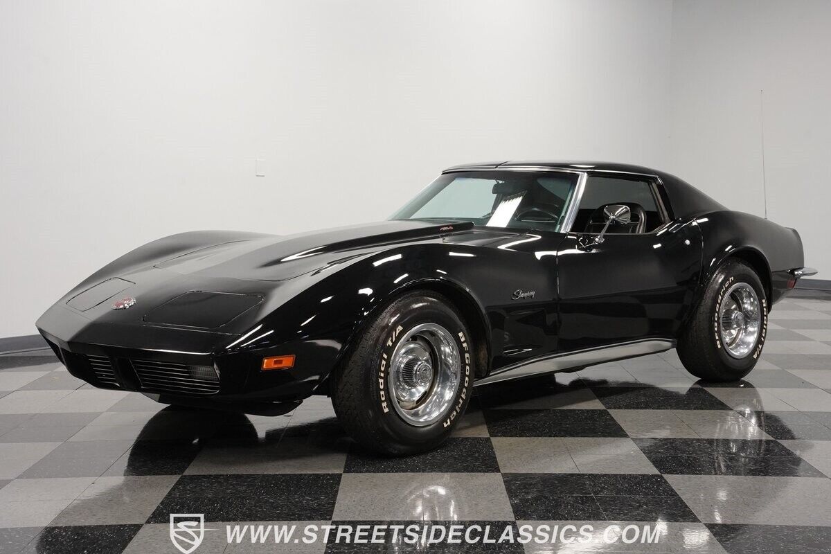 Chevrolet-Corvette-Coupe-1973-Black-Black-87938-5