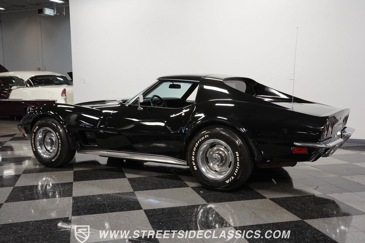 Chevrolet-Corvette-Coupe-1973-Black-Black-87938-8