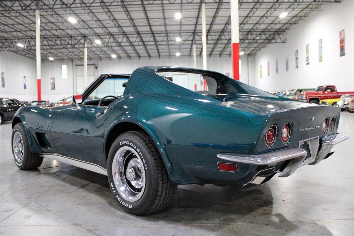 Chevrolet-Corvette-Coupe-1973-Green-Black-130597-2