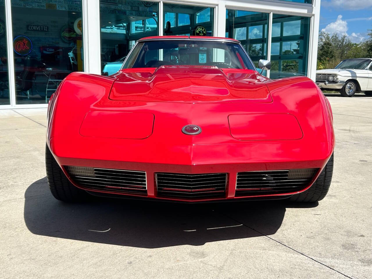 Chevrolet-Corvette-Coupe-1973-Red-Black-160534-1