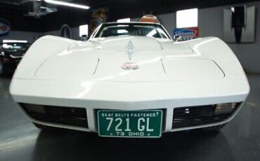 Chevrolet-Corvette-Coupe-1973-White-Blue-86559-17