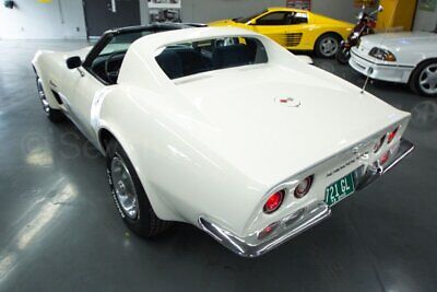 Chevrolet-Corvette-Coupe-1973-White-Blue-86559-8