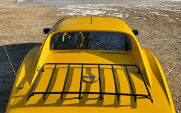 Chevrolet-Corvette-Coupe-1973-Yellow-Black-83686-12