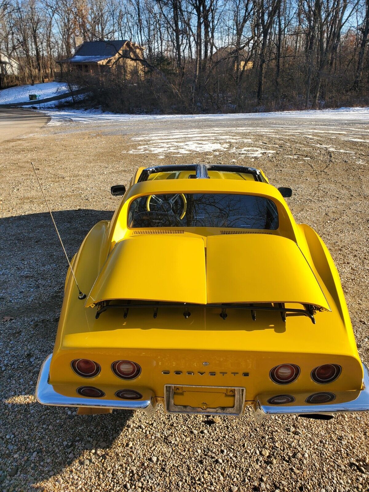 Chevrolet-Corvette-Coupe-1973-Yellow-Black-83686-14