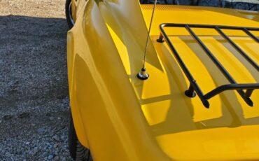 Chevrolet-Corvette-Coupe-1973-Yellow-Black-83686-18