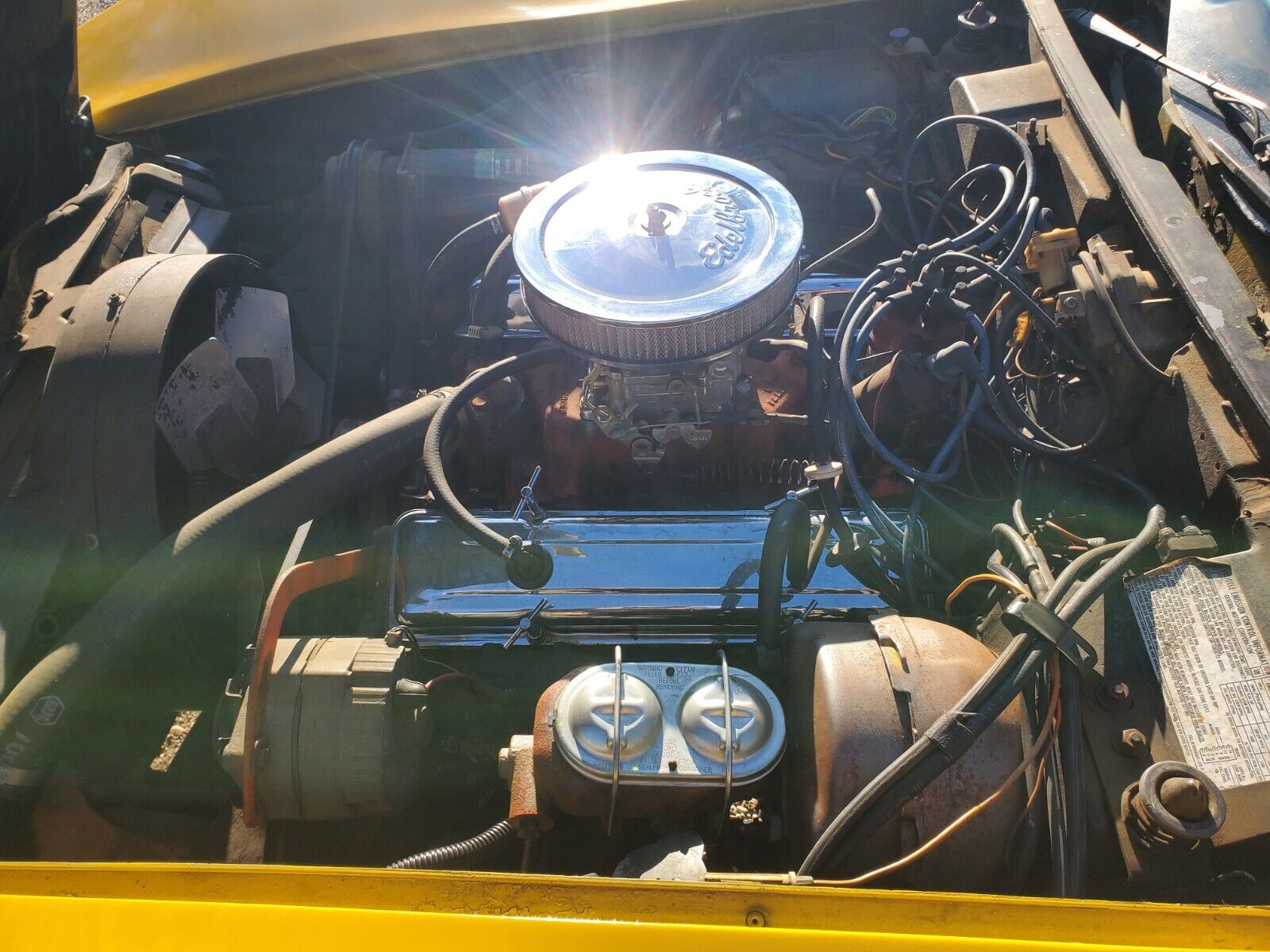 Chevrolet-Corvette-Coupe-1973-Yellow-Black-83686-29