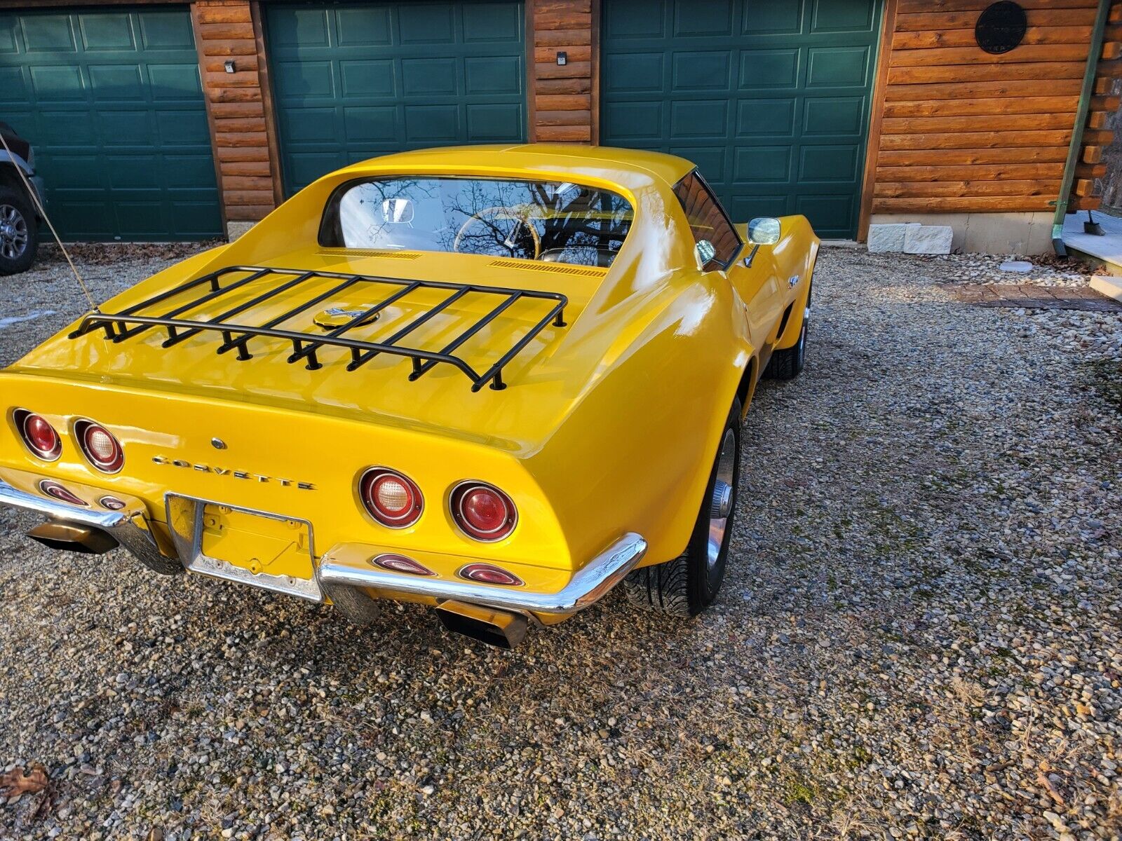 Chevrolet-Corvette-Coupe-1973-Yellow-Black-83686-3