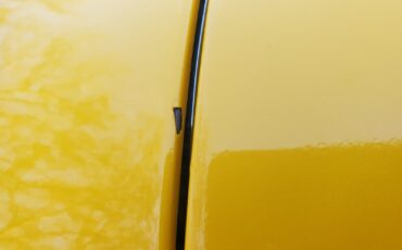 Chevrolet-Corvette-Coupe-1973-Yellow-Black-83686-39