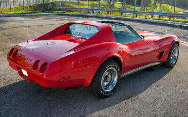 Chevrolet-Corvette-Coupe-1974-Red-Black-41185-7