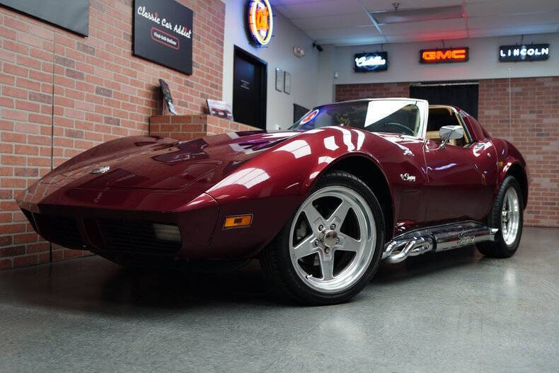 Chevrolet-Corvette-Coupe-1974-Red-Saddle-51373-3