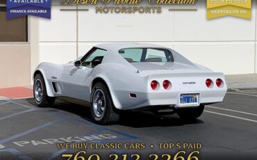 Chevrolet-Corvette-Coupe-1974-White-Tan-0-1