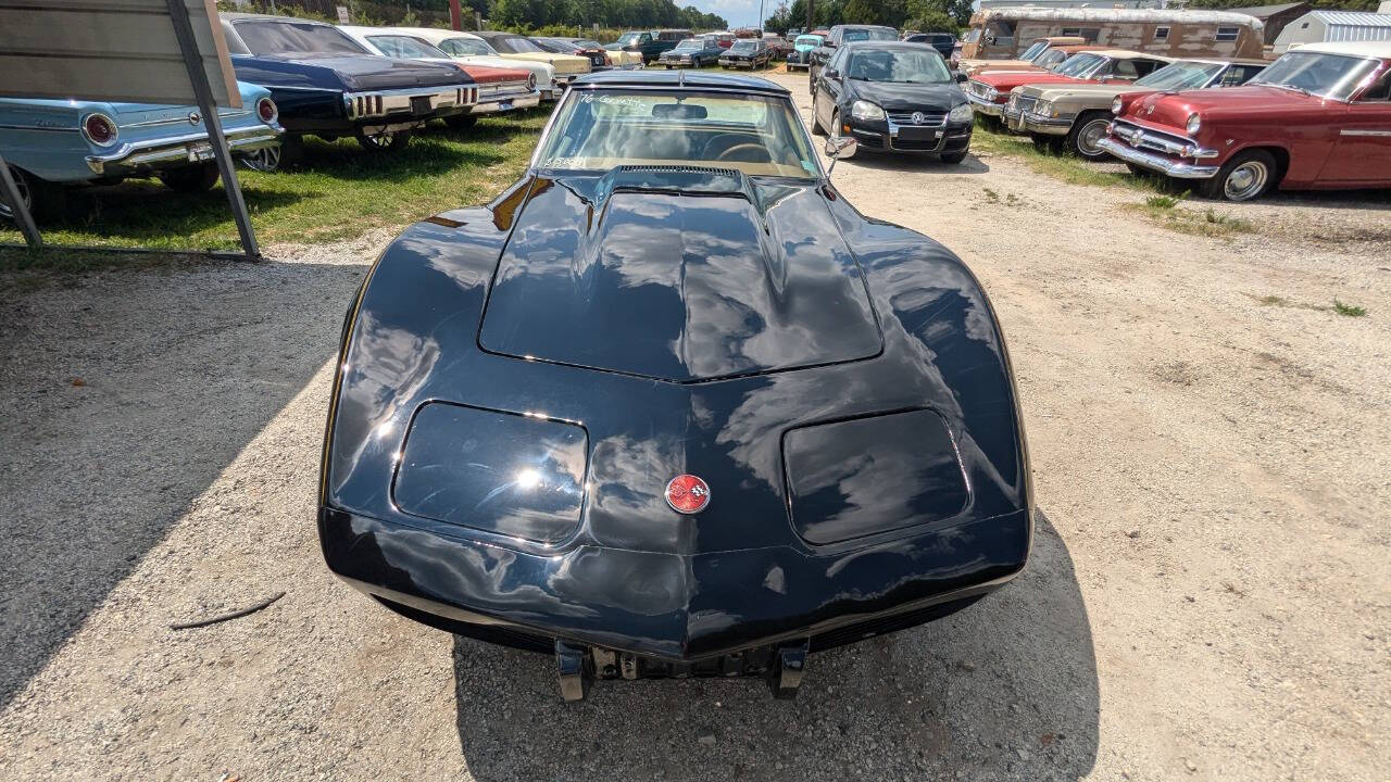 Chevrolet-Corvette-Coupe-1976-Black-Tan-185635-2