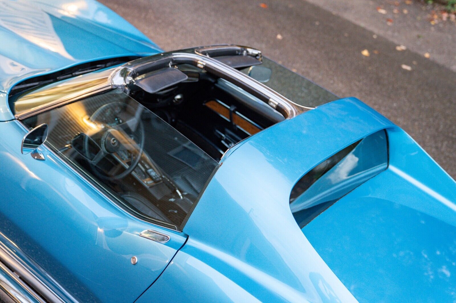 Chevrolet-Corvette-Coupe-1976-Blue-Black-107118-17