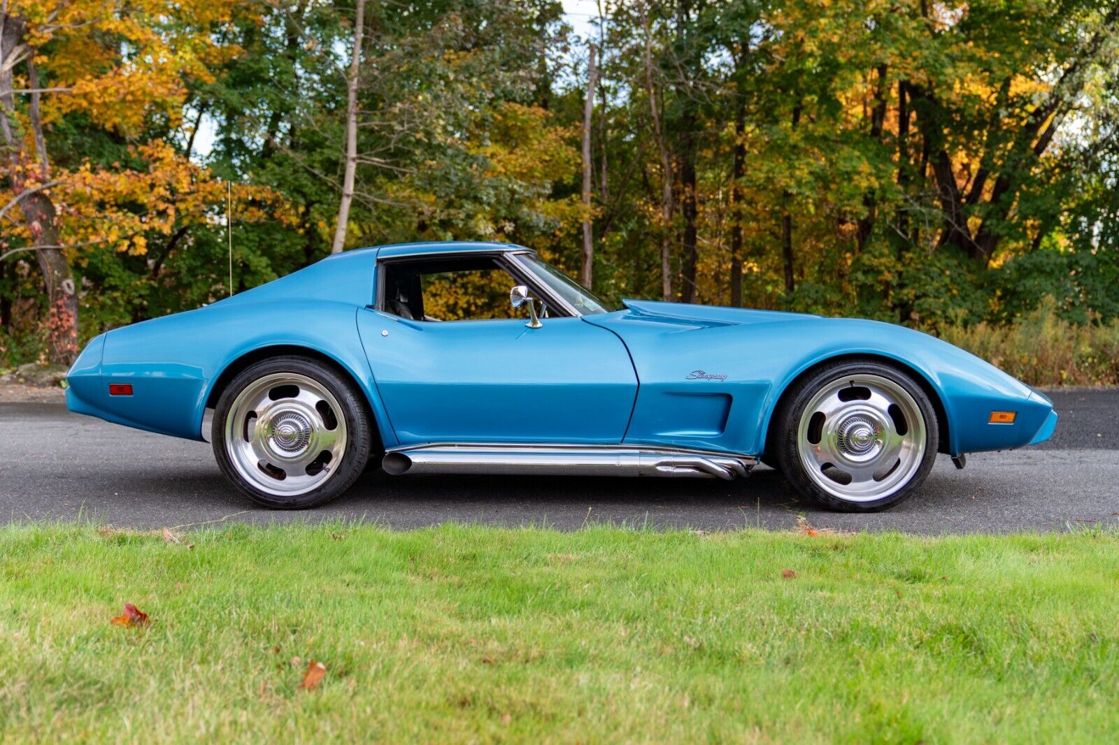 Chevrolet-Corvette-Coupe-1976-Blue-Black-107118-6