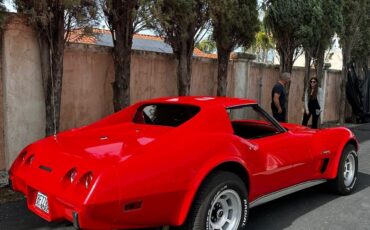 Chevrolet-Corvette-Coupe-1976-Red-Red-65983-3